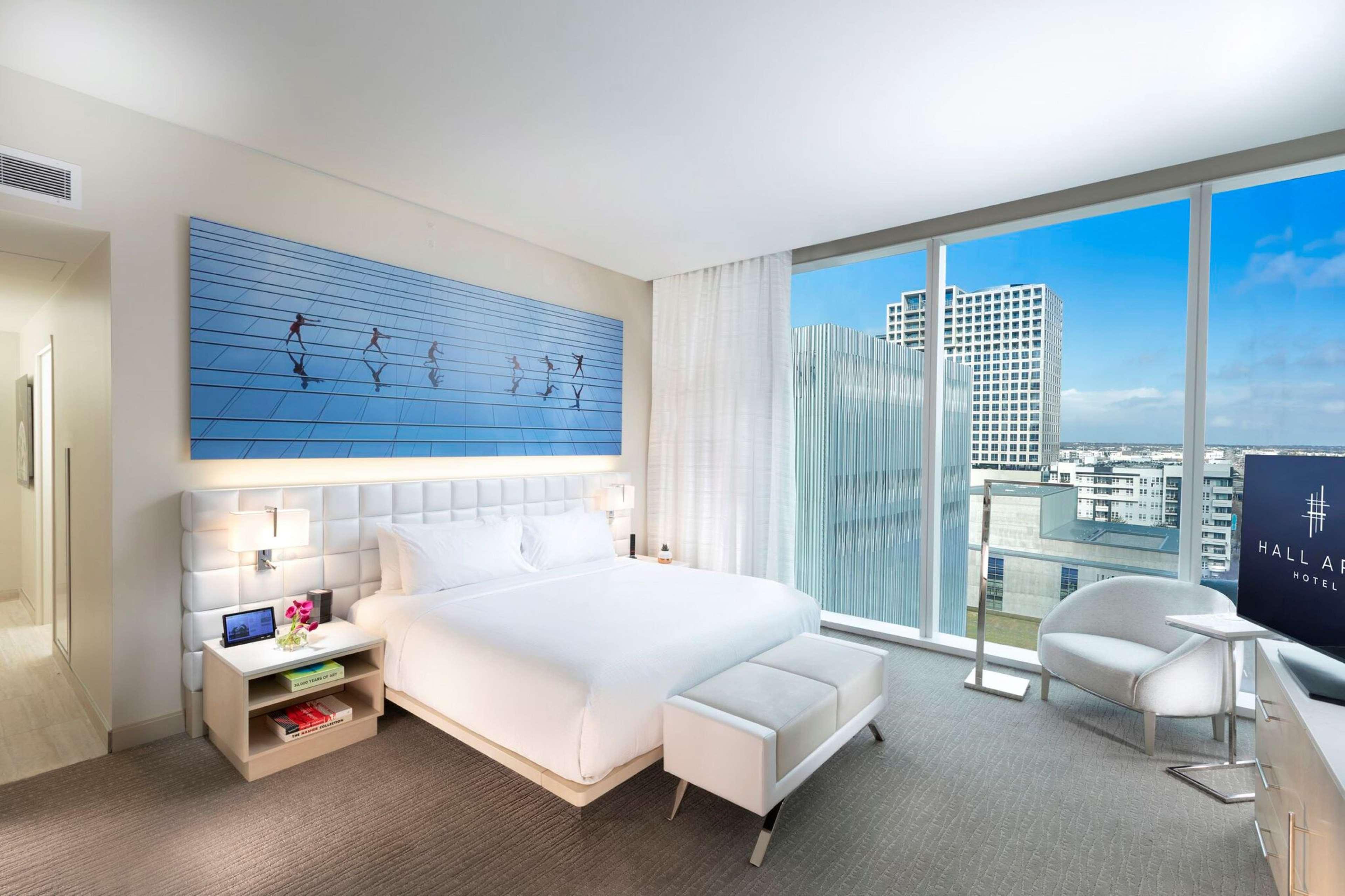 Hall Arts Hotel Dallas, Curio Collection By Hilton Buitenkant foto