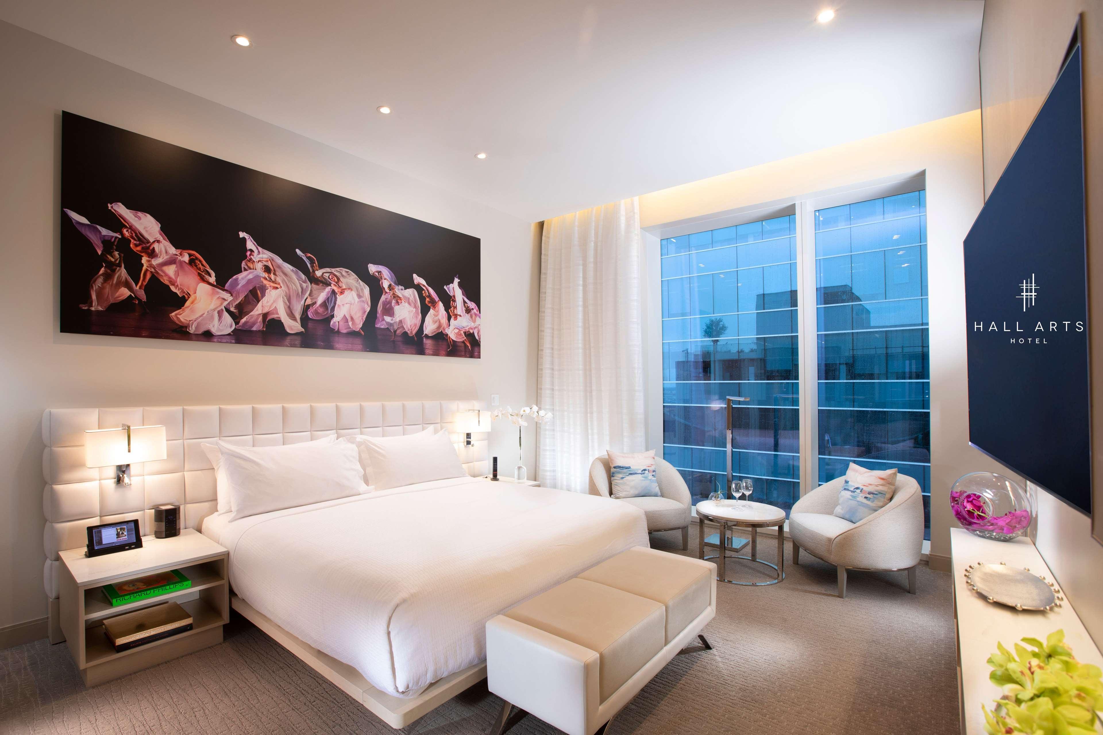 Hall Arts Hotel Dallas, Curio Collection By Hilton Buitenkant foto