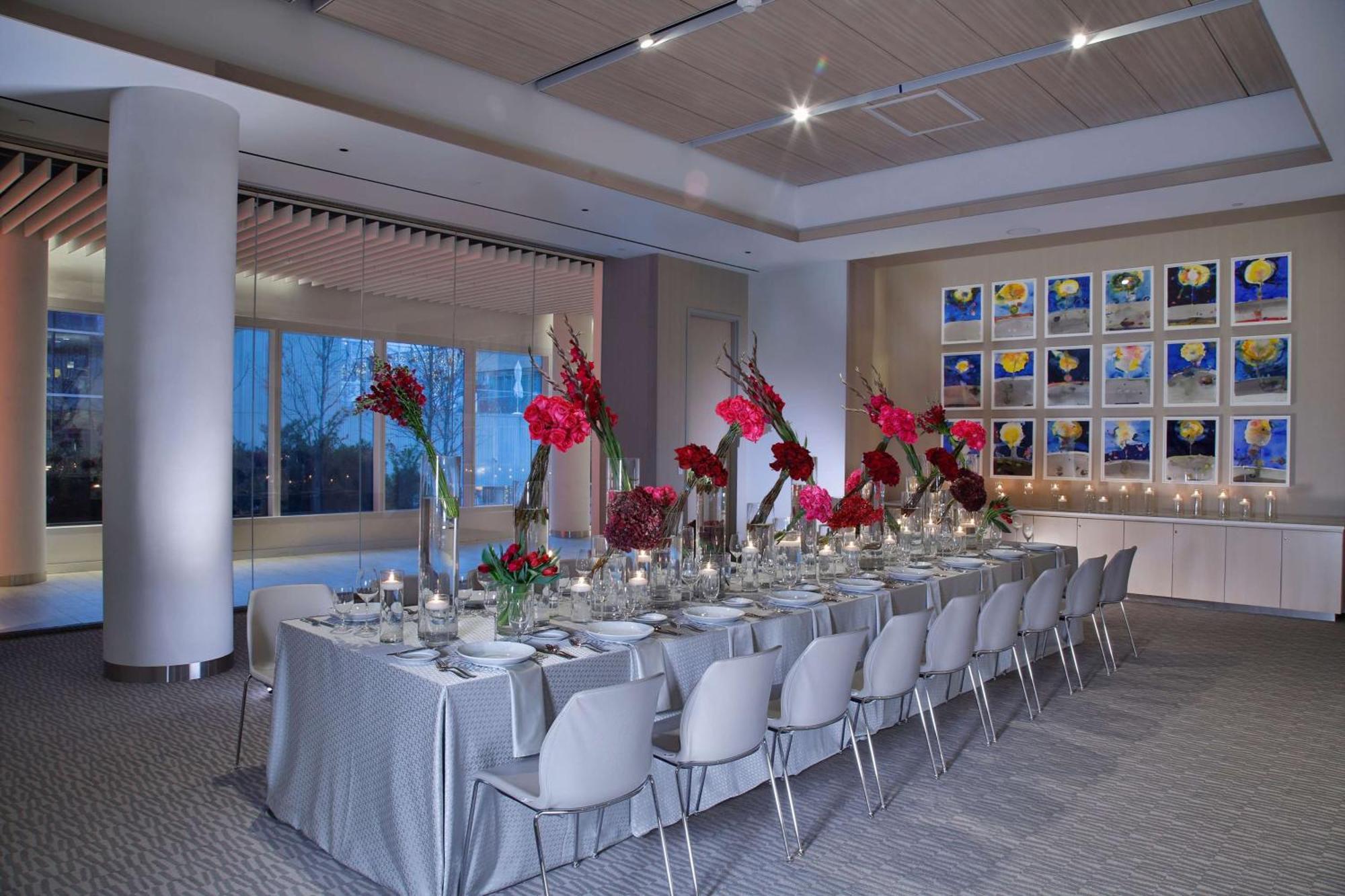 Hall Arts Hotel Dallas, Curio Collection By Hilton Buitenkant foto