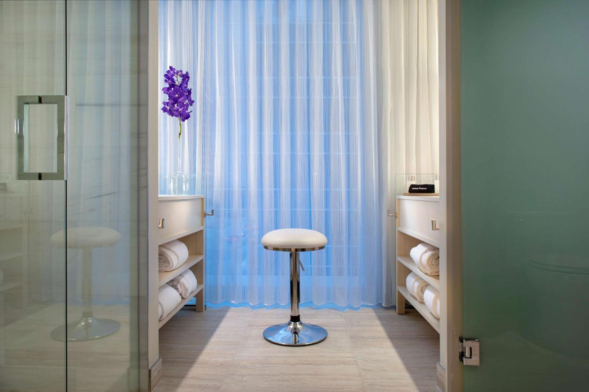 Hall Arts Hotel Dallas, Curio Collection By Hilton Buitenkant foto